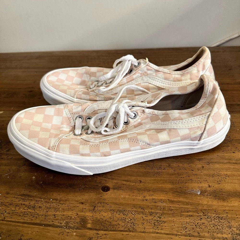 Vans Off The Wall Skate Shoes Women 10 Men 8.5 Pink White Checked Ol Skol